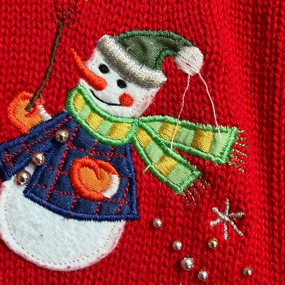 Vintage Tabi Christmas Vest - Picture 6 of 11